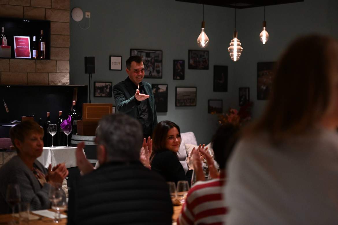 Oliver de Luca verzaubert im Weingut Braunewell
